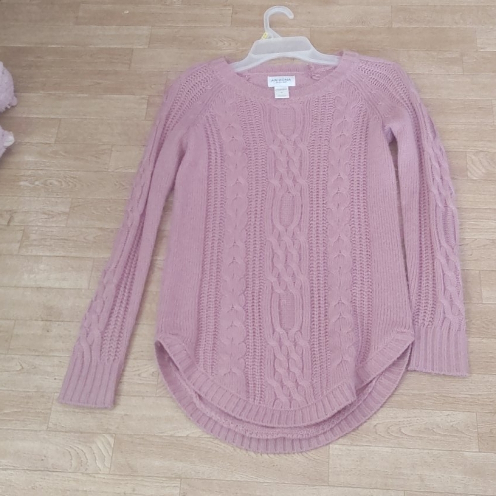 A dusty Rose xsmall sweater